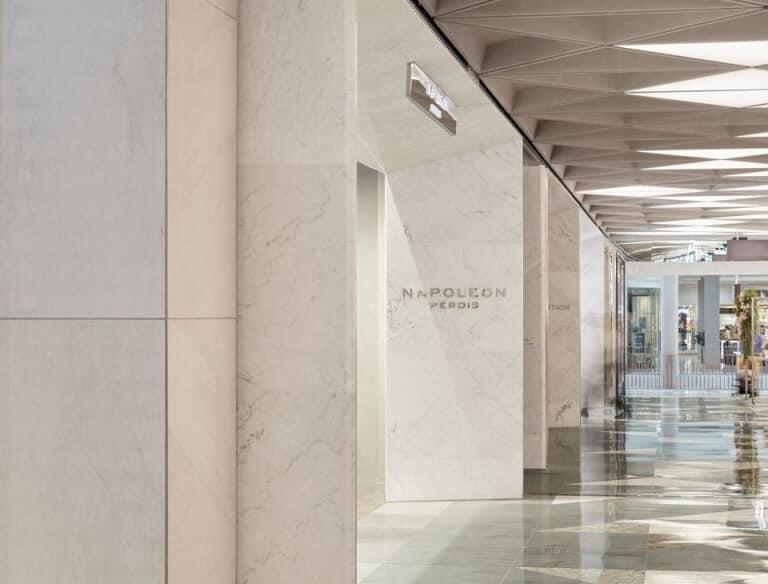Monaro Mall (Materiale Botticino Canberra - Australia)