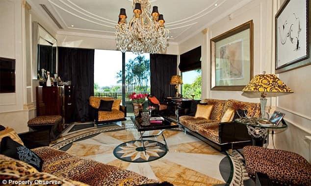 Palazzo Versace (Materiale Giallo Siena - Dubai)
