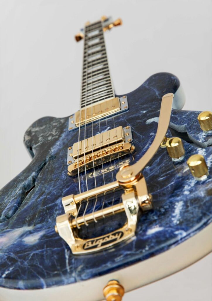 Chitarra (Materiale Sodalite)